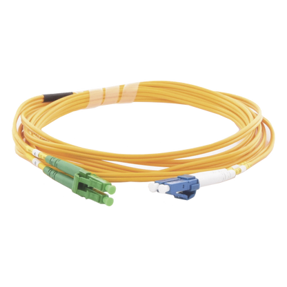 Jumper de Fibra Óptica Monomodo 9/125 LC/UPC-LC/APC, OFNR (Riser), 2.0 mm, Dúplex, Amarillo, 3 Metros (9.84 Pies)