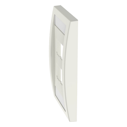 Placa de Pared Vertical Ejecutiva, Salida Para 4 Puertos Mini-Com, Con Espacios Para Etiquetas, Color Blanco Mate