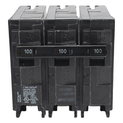Interruptor automático enchufable tipo QP 3 polos, 100 amp.