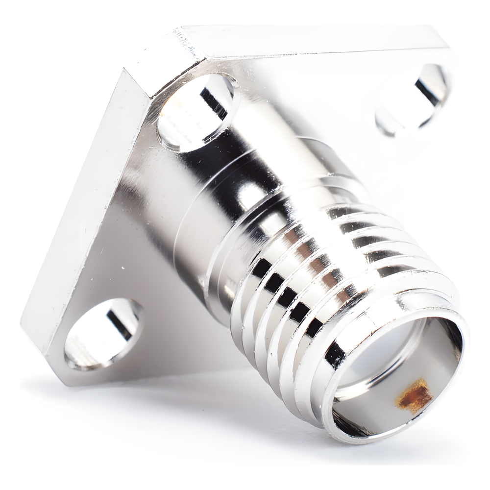Conector SMA Hembra, Montaje de Panel Cuadrado, 4 Perforaciones, Soldable, Niquel/ Oro/ Teflón