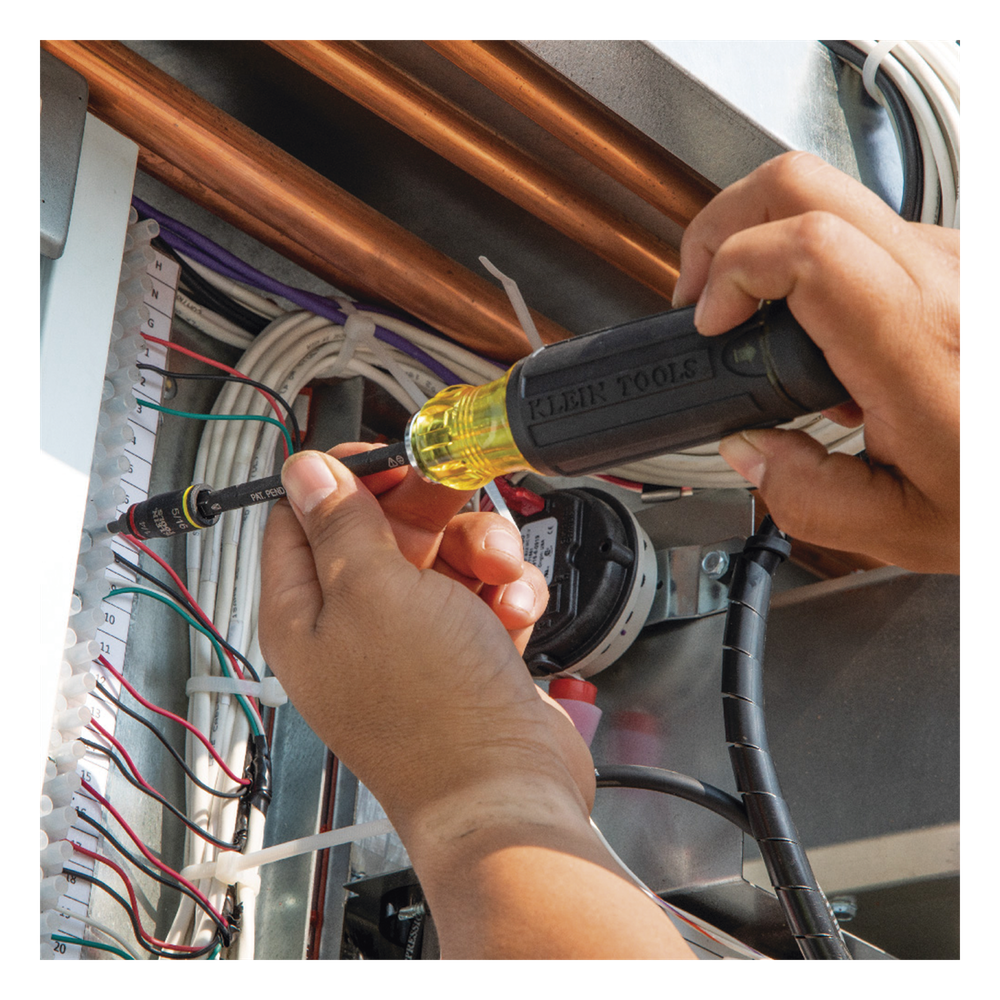 Desarmador 14 en 1 para HVAC de Longitud Ajustable, con Dado Girado