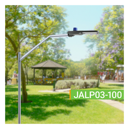 Luminario Urbano con Fotocelda / 100W / Flujo Luminoso 16 000 lm / Ángulo de Luz 105°-135° / IP65 / Montaje en Poste o Brazo / Vida Útil 50 000 h.