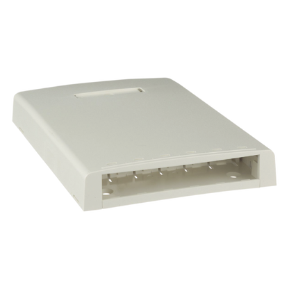 Caja de Montaje en Superficie, con Accesorio para Resguardo de Fibra Óptica, para 6 Módulos Mini-Com, Color Blanco Mate