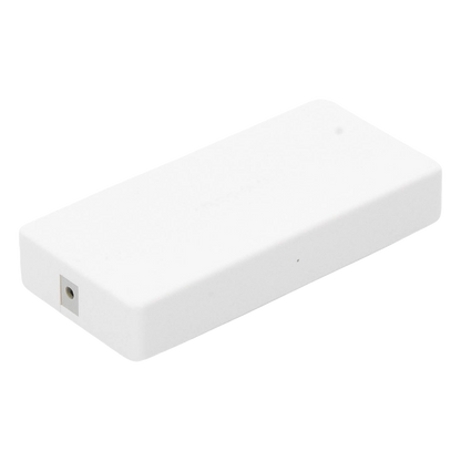 Switch NO Administrable / Para escritorio / 8 puertos 10/100 Mbps / Diseño Compacto / Plug and Play