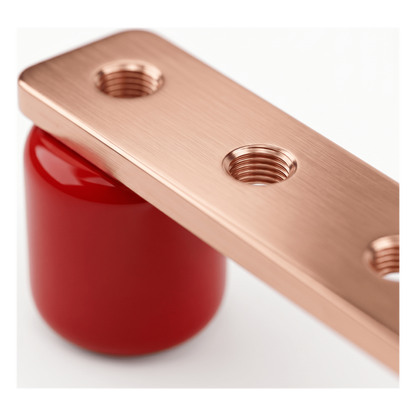 Barra Distribución Tierra Rack 19 in / Cobre 100% / 550A / Aisladores Rojos / 0.64 cm (0.25 in) / J-STD-607-A