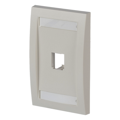 Placa de Pared Vertical Ejecutiva, Salida Para 1 Puerto Mini-Com, Con Espacios Para Etiquetas, Color Blanco Mate