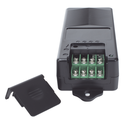 Fuente de Poder de 4 Salidas de 11 - 15 Vcc / 5 Amper / Voltaje de Entrada 110- 240 Vac / Fusible Termico PTC Integrado para Protección / Salida de