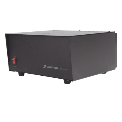 Fuente de Poder Lineal / 13.8 Vcc 35 A / Regulación Electrónica / Disipador Térmico / Voltaje Universal / Alta Potencia
