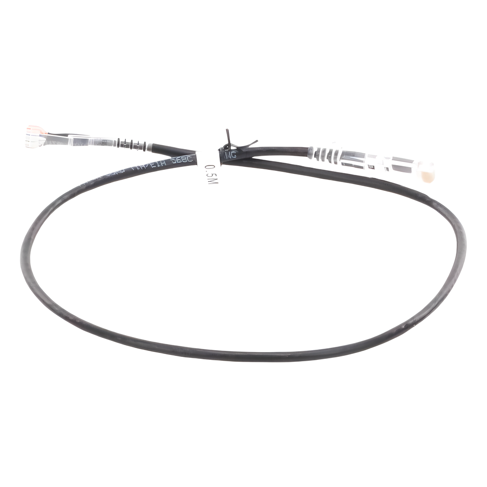 Cable de Parcheo Slim UTP Cat6A - 0.5 Metros (1.64 Pies) Negro, Diámetro Reducido (28 AWG)
