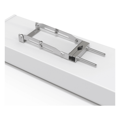 Antena Sectorial para Exterior / Frecuencia 1710-2190 MHz / Ganancia 18 dBi / Ancho de Banda 480 MHz / VSWR ≤1.5 / Potencia Máxima 200W / IP65