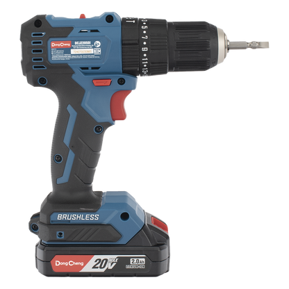 Rotomartillo Inalámbrico 20V / Motor Brushless / Broquero 1/2 in / 50 Nm Par de Apriete / 2 Baterías 2.0Ah con Cargador y Maletín