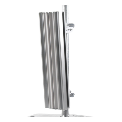 Antena sectorial para estaciones base airMAX AC de 45° de cobertura horizontal, en 5 GHz (5150 - 5875 MHz) de 22 dBi