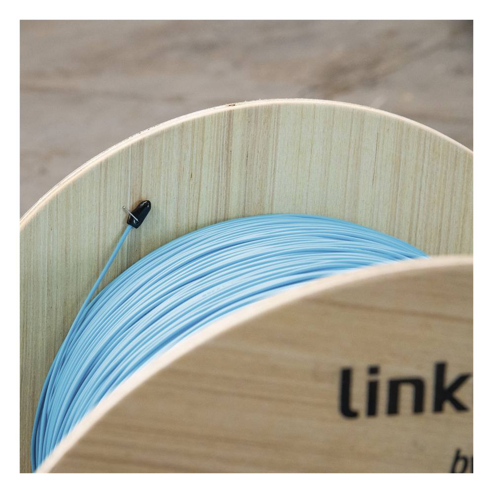 Fibra Óptica Multimodo OM4, 2 mm, Simplex, Tight Buffer (900 micras), Precio Por Metro, (Hasta 2000 Metros en un Solo Tramo de Cable)
