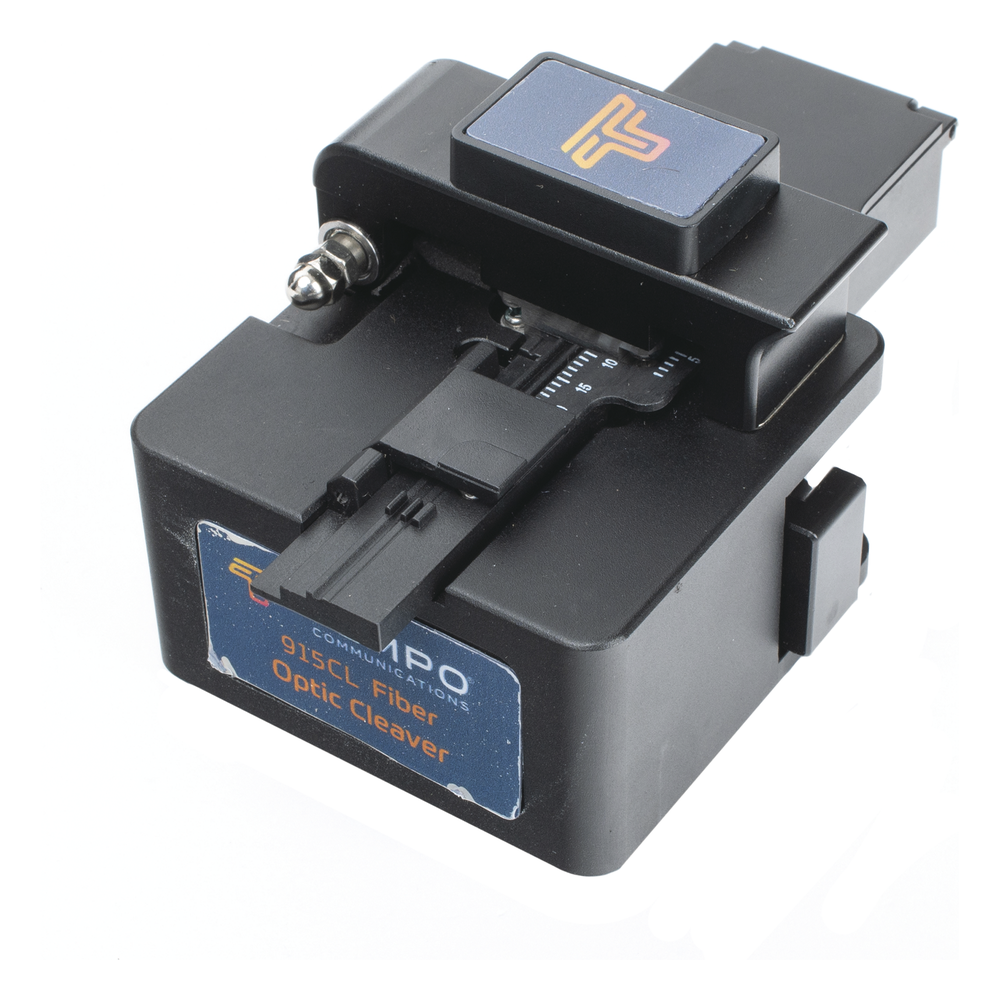 Fusionadora de Fibra Óptica de Alineación Activa por Revestimiento con 4 Motores con Pérdida Típica (SM); 0.02 dB (MM); 0.04 dB) con Pantalla Touch