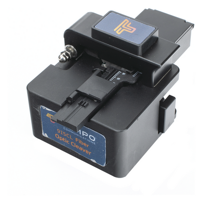 Fusionadora de Fibra Óptica de Alineación Activa por Revestimiento con 4 Motores con Pérdida Típica (SM); 0.02 dB (MM); 0.04 dB) con Pantalla Touch