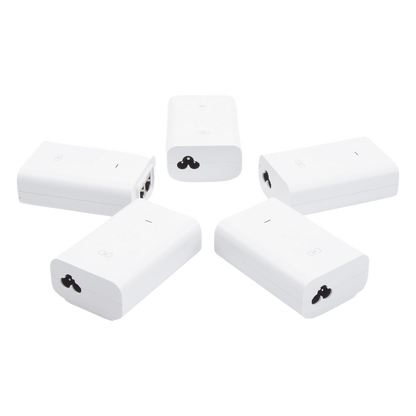 5 Unidades del Adaptador PoE Ubiquiti de 24 VDC, 1.0 A con puerto Gigabit, color blanco
