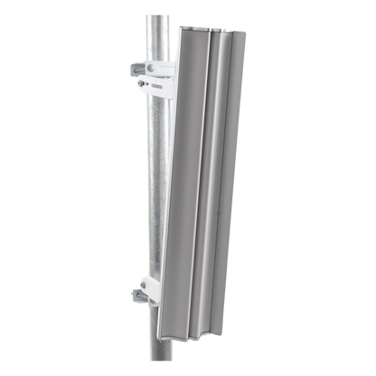 Antena sectorial para estaciones base airMAX AC de 60° de cobertura horizontal, en 5 GHz (5150 - 5875 MHz) de 21 dBi