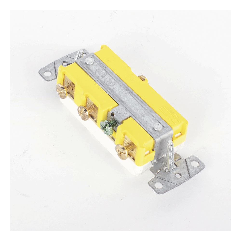 Interruptor Residencial 15 A 120 V, con 3 Bases Unipolares, Cableado lateral, Color Blanco.