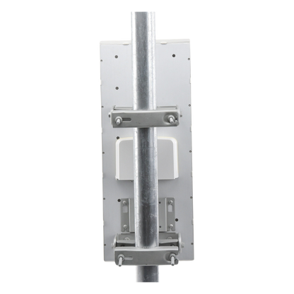 Antena sectorial ePMP 3000 de 90 grados, 17 dBi, 4.9-5.97 GHz, MU-MIMO 4x4, incluye kit de montaje para EPMP3K