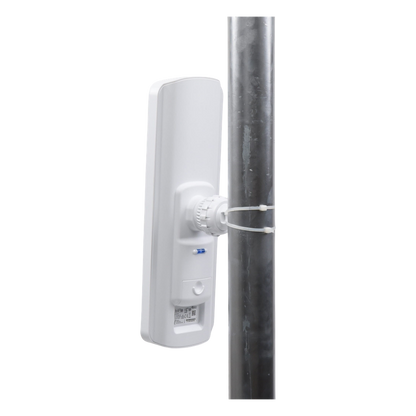 Estación Base 2x2 MIMO airMAX LiteAP AC hasta 450 Mbps, 5 GHz (5150 - 5875 MHz) con antena integrada de 17 dBi y cobertura de 90 grados con GPS Sync