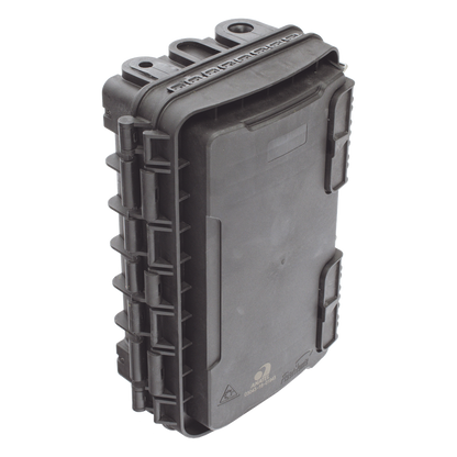 Caja de Distribución de Fibra Óptica para 24 Empalmes, con 8 acopladores SC/APC simplex, Exterior IP65, Color Negro