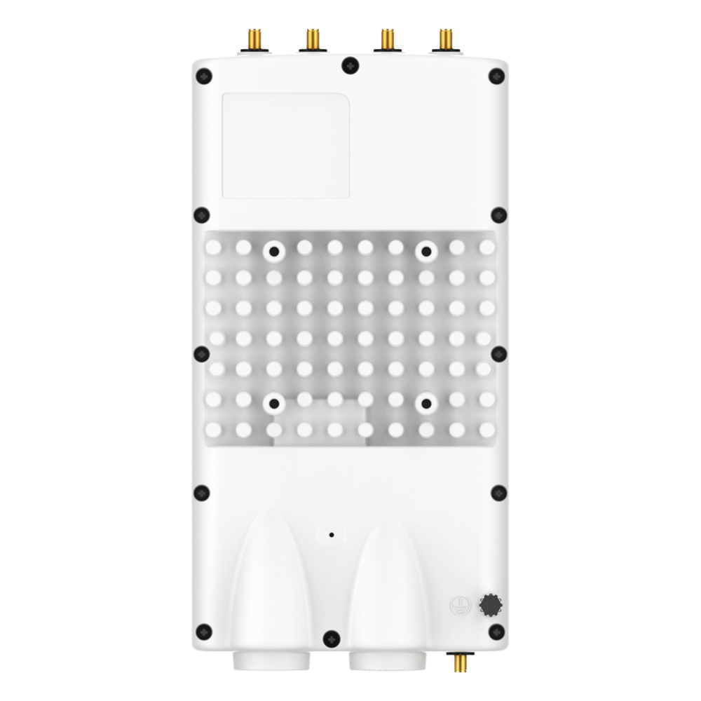 4 Gbps agregados / Estación base ePMP4600 / Wi-Fi 6e (802.11ax) / 5725 - 7125 MHz / hasta 120 suscriptores / sincronización GPS / Ideal para