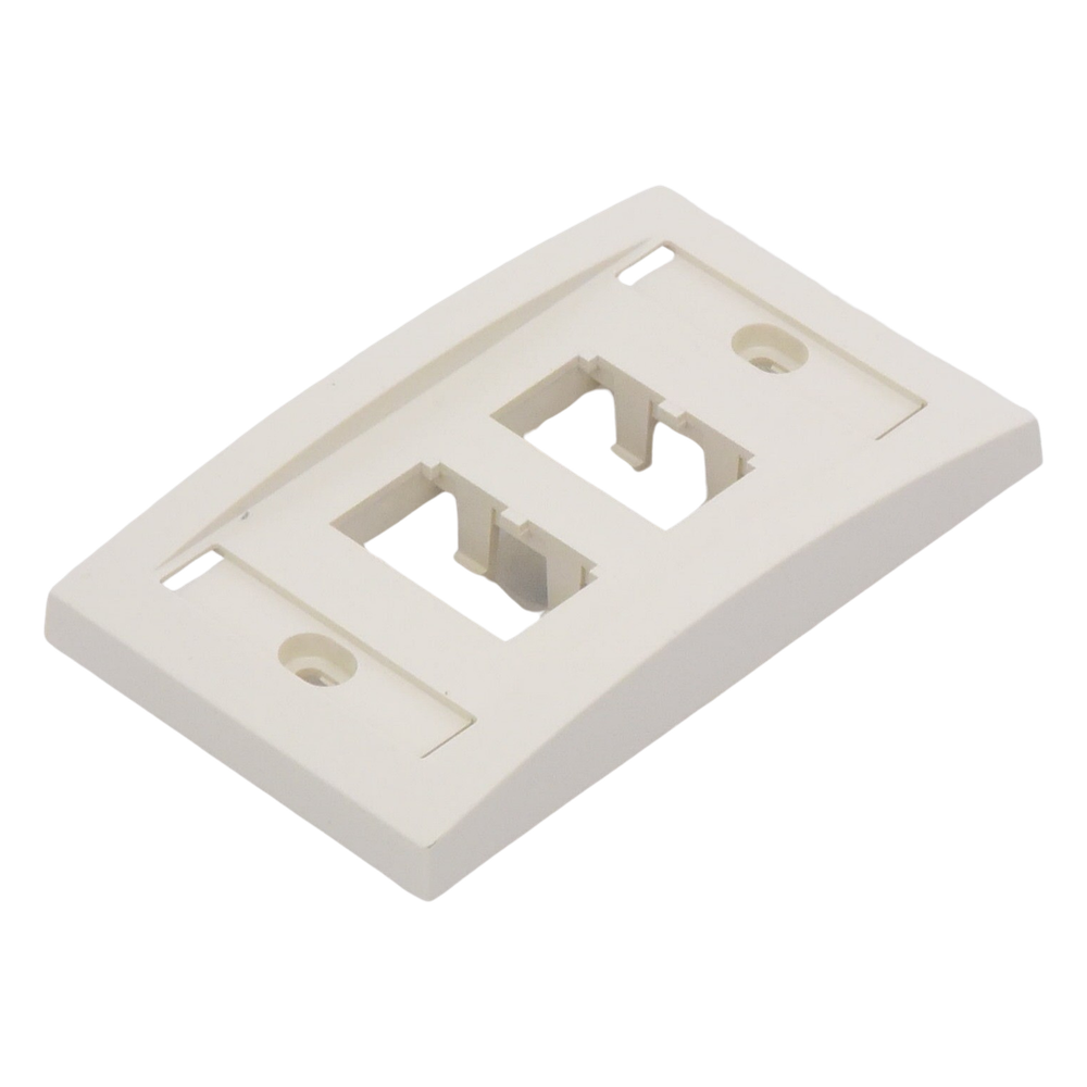 Placa de Pared Vertical Ejecutiva, Salida Para 4 Puertos Mini-Com, Con Espacios Para Etiquetas, Color Blanco Mate