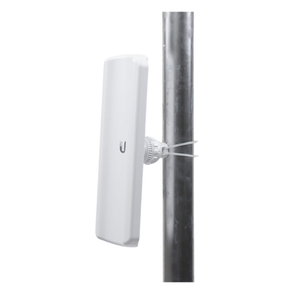 Estación Base 2x2 MIMO airMAX LiteAP AC hasta 450 Mbps, 5 GHz (5150 - 5875 MHz) con antena integrada de 17 dBi y cobertura de 90 grados con GPS Sync