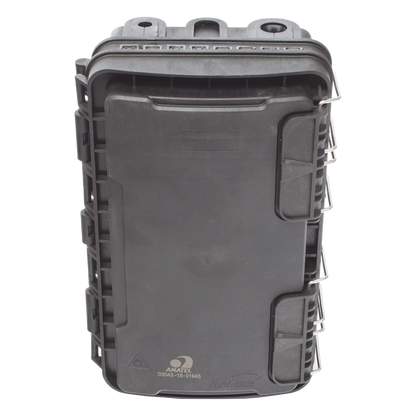 Caja de Distribución de Fibra Óptica para 24 Empalmes, con 8 acopladores SC/APC simplex, Exterior IP65, Color Negro