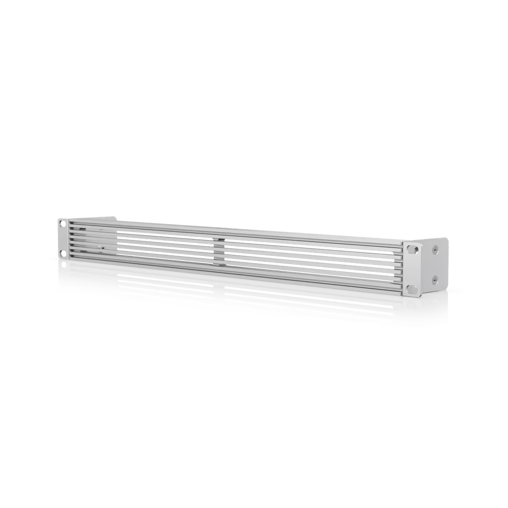UACC Rack Mount Panel Vented 1U – Panel Ventilado de 1U para Rack, Ideal para Cubrir Espacios No Utilizados y Mantener un Aspecto Limpio y Ordenado
