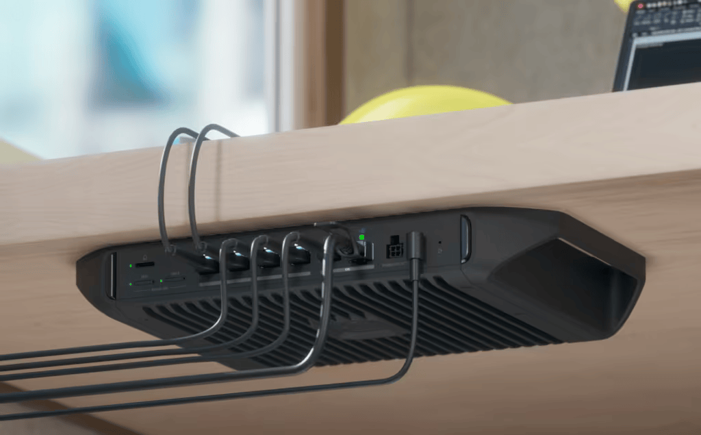 Cloud Gateway Industrial Rugerizado sin Ventilador con Puertos 10 GbE, 350W de Potencia Total para Despliegues PoE de Alta Densidad, Enrutamiento