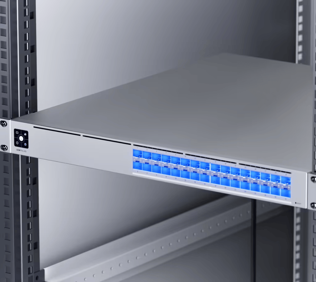 Switch Pro XG Aggregation de 25G con 32 puertos SFP28, Capacidad de Switching de 1.6 Tbps, Funciones Layer 3, Respaldo de Energía USP RPS y
