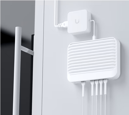 USW Flex XG Switch Capa 2, Compacto de 4 Puertos 10GbE, Puede ser Alimentado por un Puerto GbE PoE+ o con un Adaptador 5 Vcc USB-C