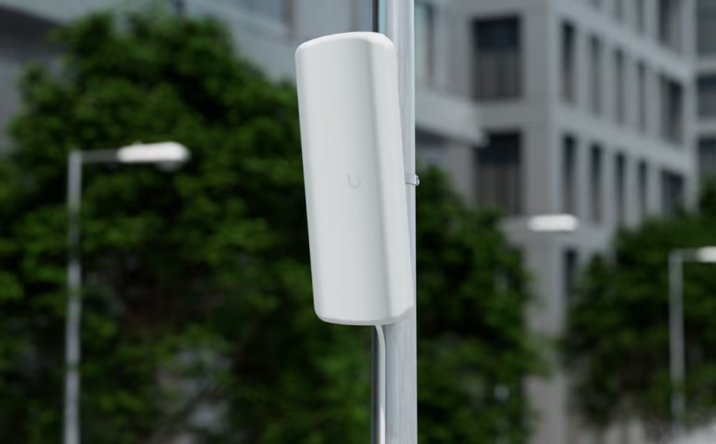 Device Bridge Pro Sector — Punto de Acceso PtMP 5 GHz para más de 50 Clientes UDB-Pro a Distancias de hasta 5 km