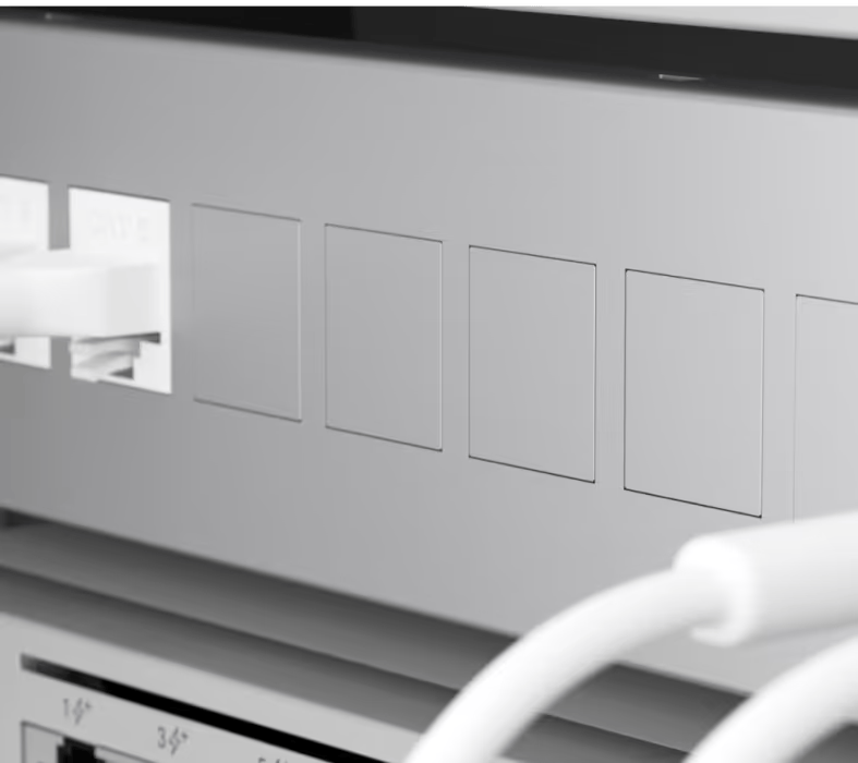 Insertos Ciegos Keystone para Cubrir Puertos No Utilizados en Patch Panel Blank de 24 Puertos, Instalación Snap-In, Paquete con 24 Piezas