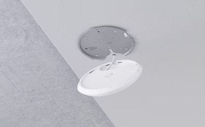 Access Point UniFi WiFi 7 Pro / Soporta 6 GHz / para Interior en Techo o Pared / 6 streams / MU-MIMO 2x2 en cada banda (2.4/5/6 GHz) / Multi-Link