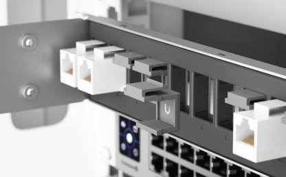 Insertos Ciegos Keystone para Cubrir Puertos No Utilizados en Patch Panel Blank de 24 Puertos, Instalación Snap-In, Paquete con 24 Piezas